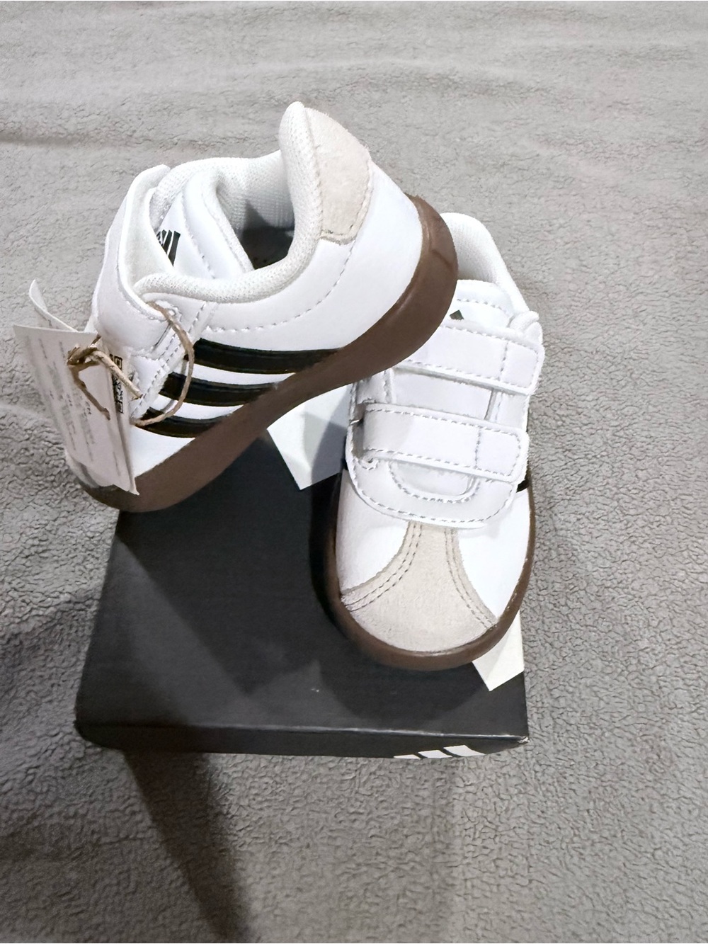 BRAND NEW NEVER USED ADIDAS SAMBAS Kids White and Brown Velcro Sneakers